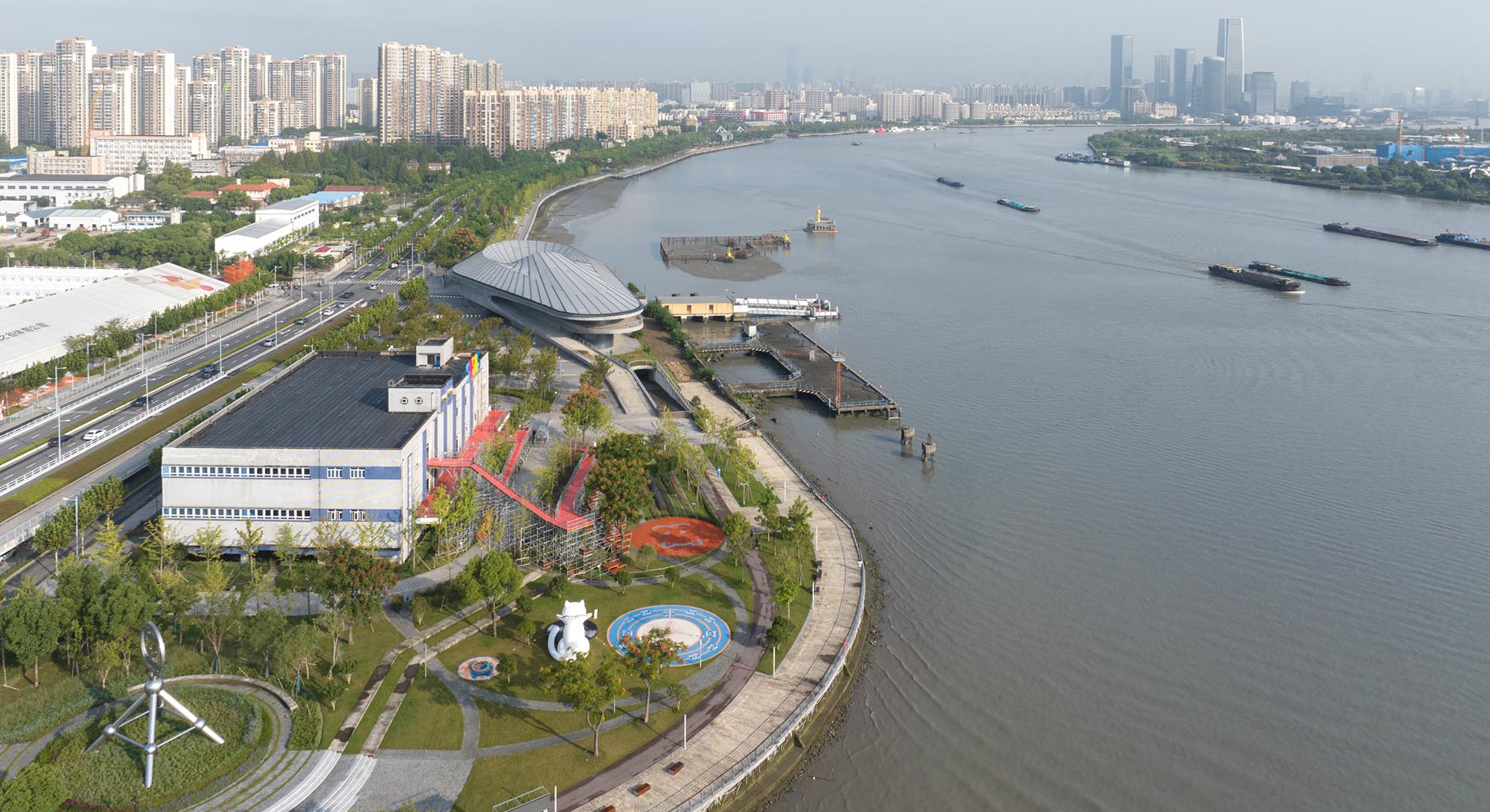 Vista general de la exposición Urban Space Art Season de Shangai.