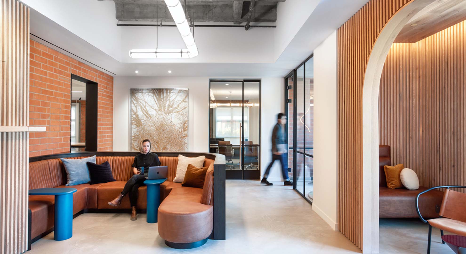 Work spaces that adapt to new needs.