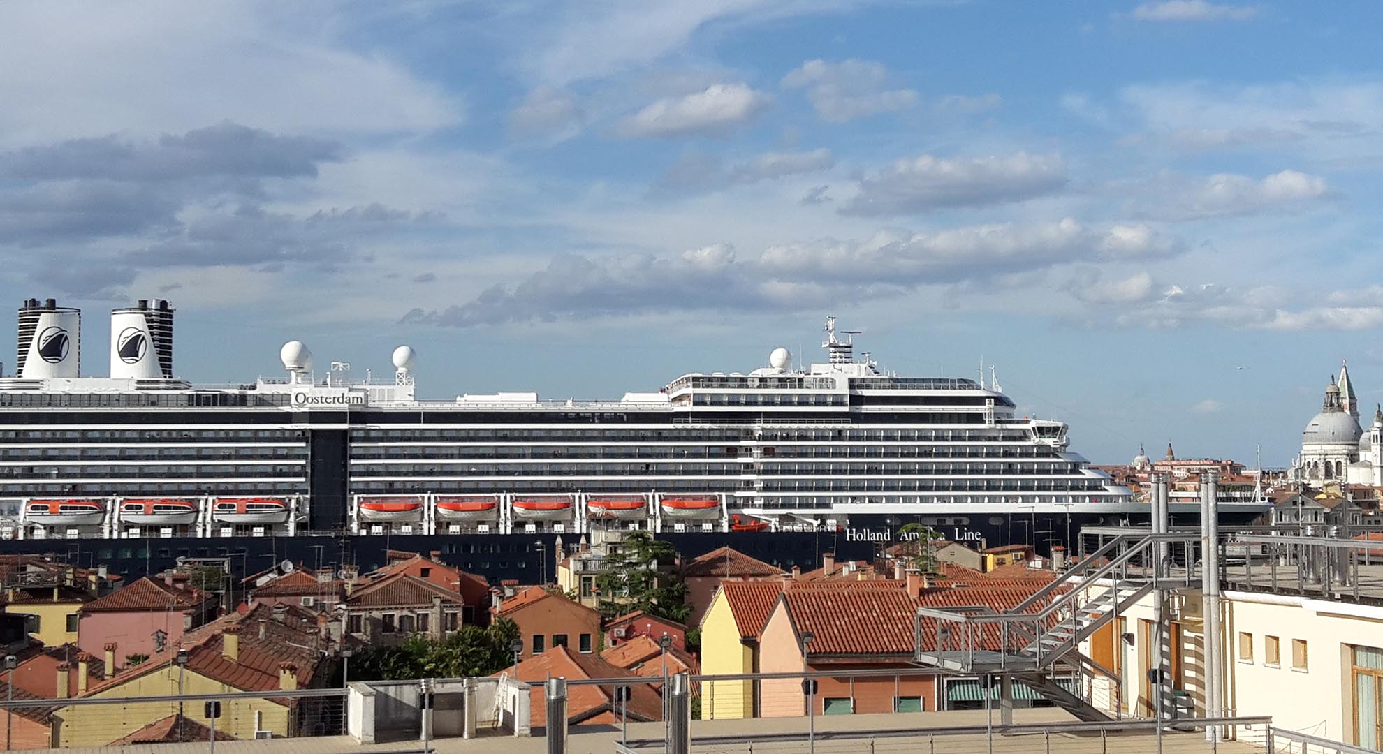 A cruise ship in the city of Venice.