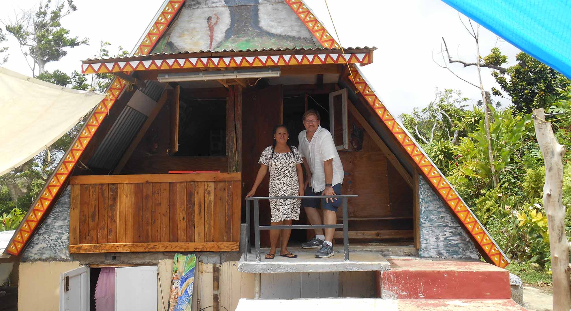 Miranda, depositaria de la historia, los relatos y la mitología, en su casa del Territorio Kalinago, en Dominica, en junio de 2018. Foto © P. Hill