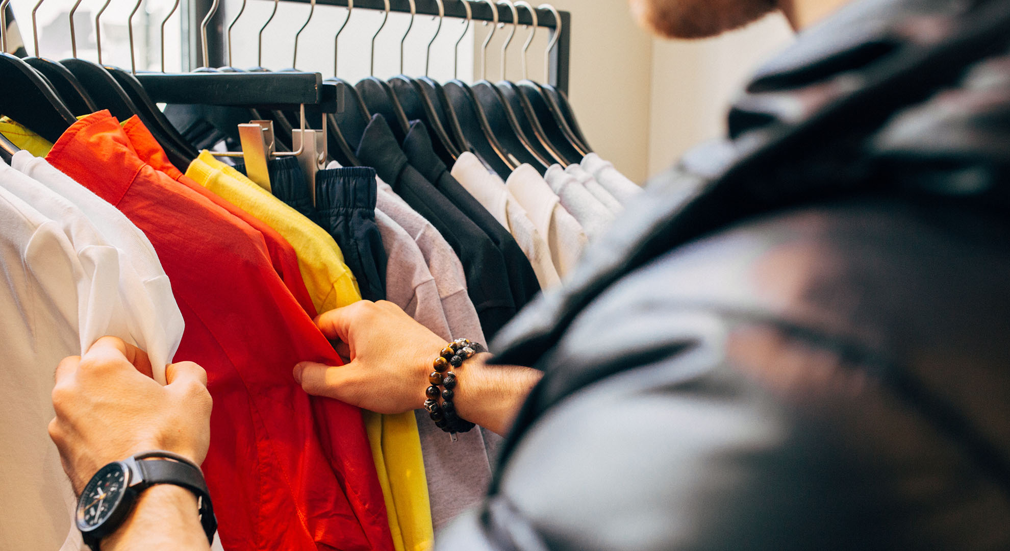 Sight impels touch. Photo Charles, Unsplash