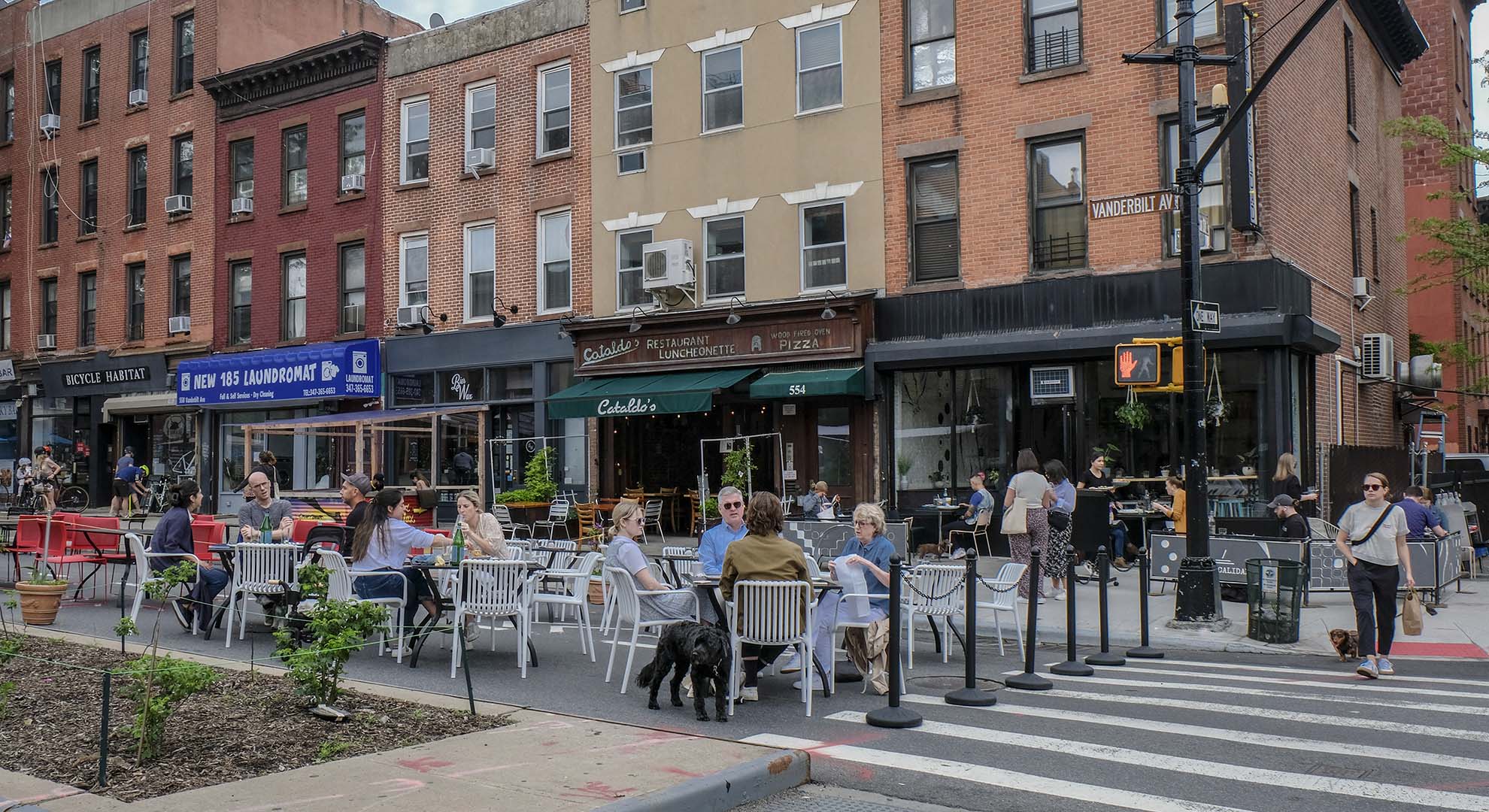 Espacio público en el barrio de Brooklyn de la ciudad de Nueva York.