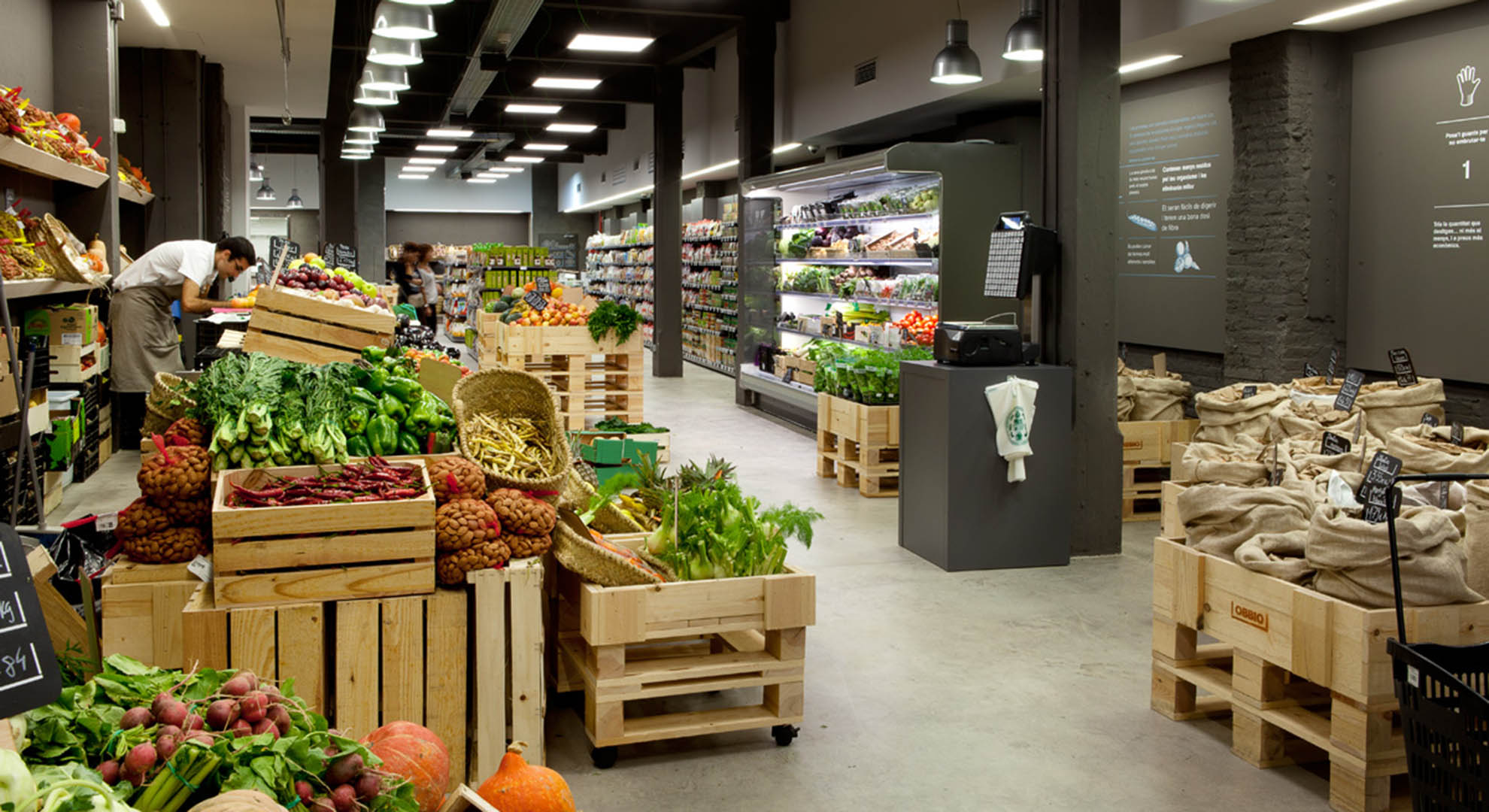 Obbio. An organic ‘farmily’ concept store in Barcelona, Spain. Image by Anna Lucientes